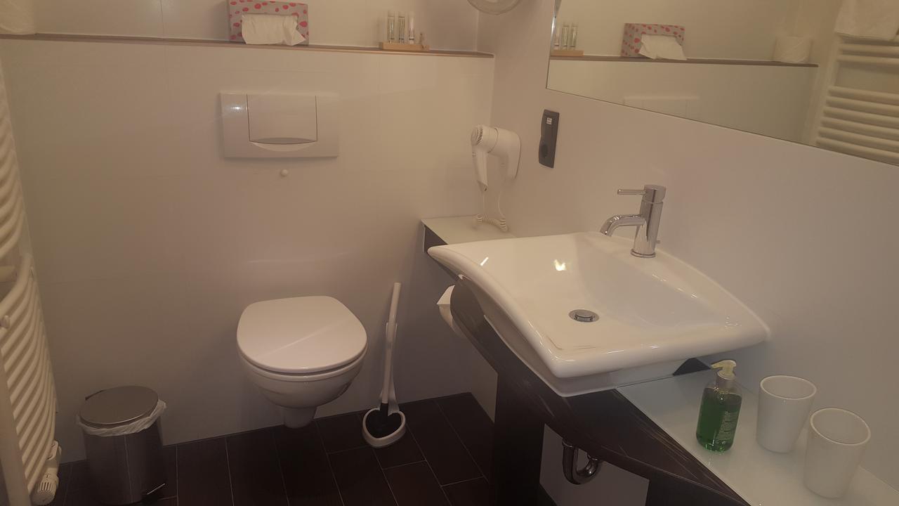 Haus Marvin Hotel Dottingen  Luaran gambar